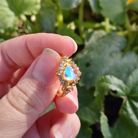 Ring - Picture 5 of 6